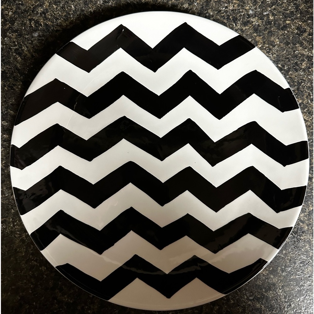 Coton Color chevron plate
I have 2 of these